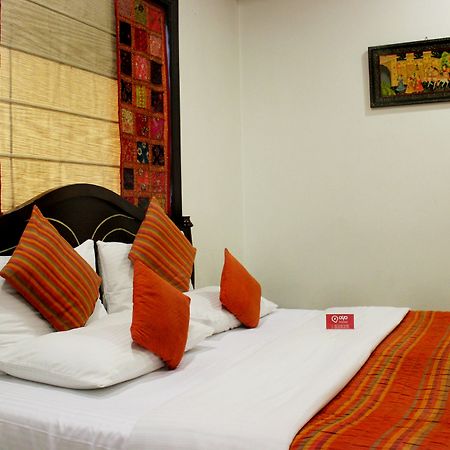 Oyo Premium Rajouri Garden Janta Market Nové Dillí Exteriér fotografie
